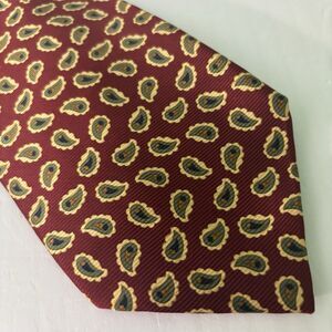 Brooks Brothers Makers Silk Necktie Tie Men's Paisley Red Green Yellow Made USA